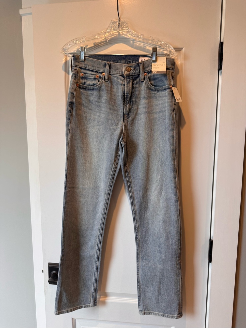 GAP Straight Leg Jeans in Light Wash Blue NWT